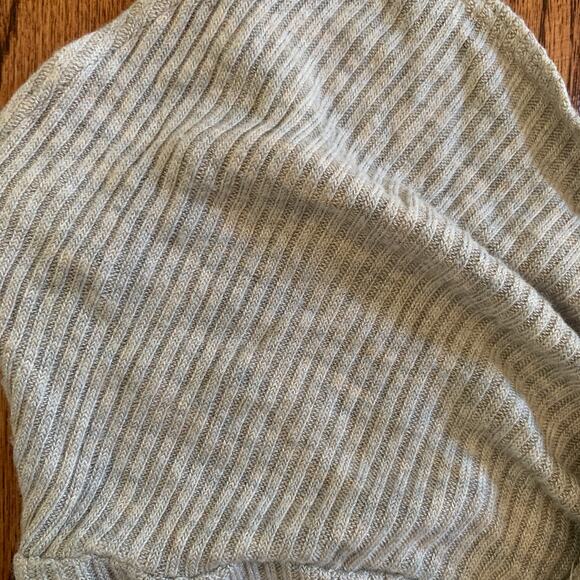 Reformation Jonna Twist Front Top | Heathered Oat Gray | Size Small - Picture 5 of 6